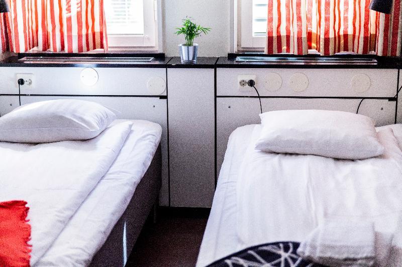 STF Gärdet Hotel&Hostel Stockholm Buitenkant foto